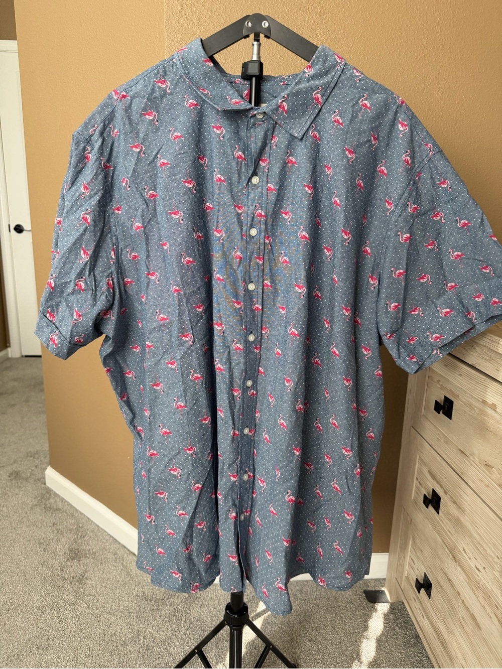 Men's Blue Short-Sleeve Button-Up Shirt with Pink Flamingo Print 4XL
